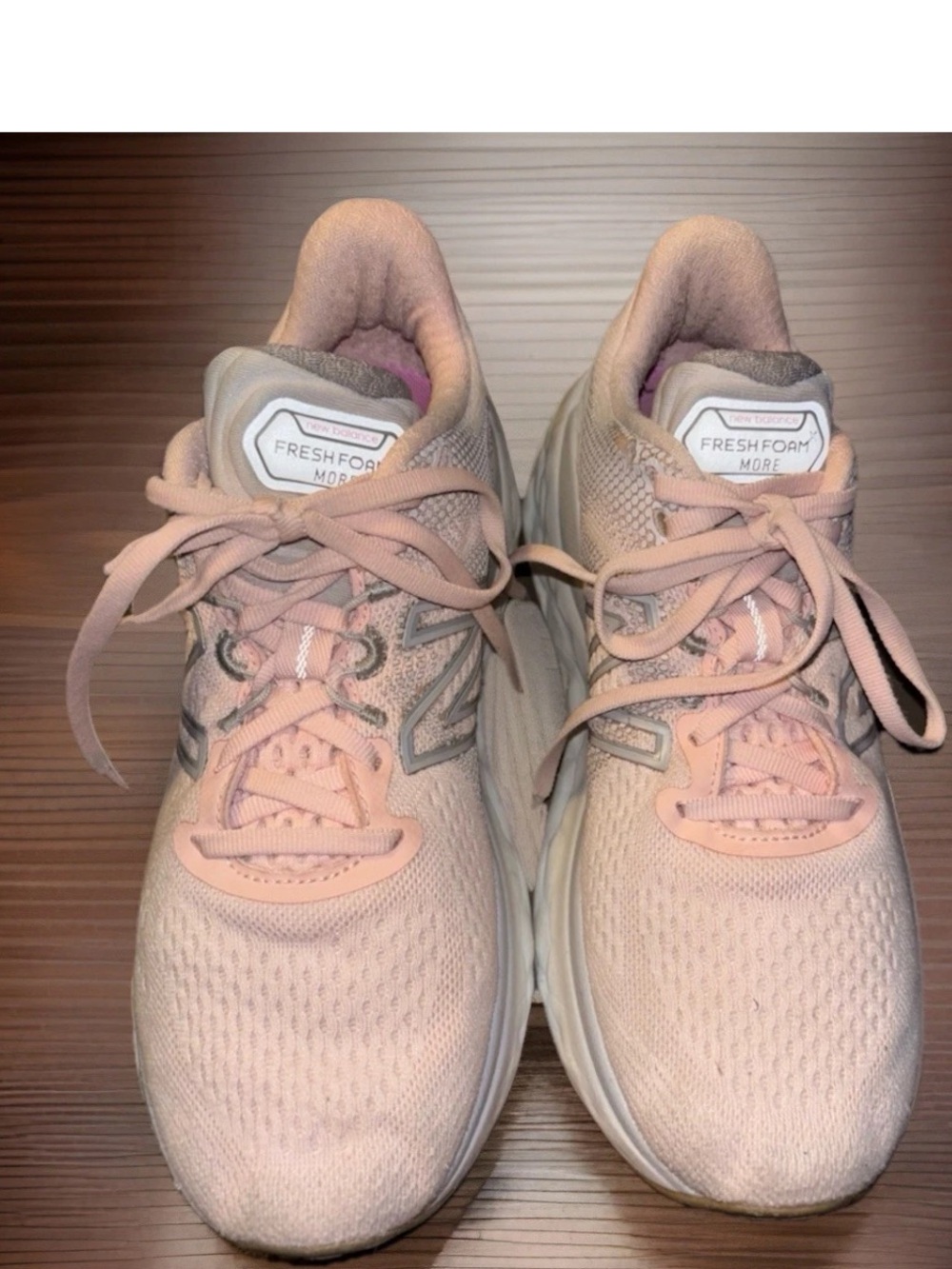 New Balance Women's Fresh Foam More v3 sneakers , Women’s Size 8.5B - Picture 2 of 9